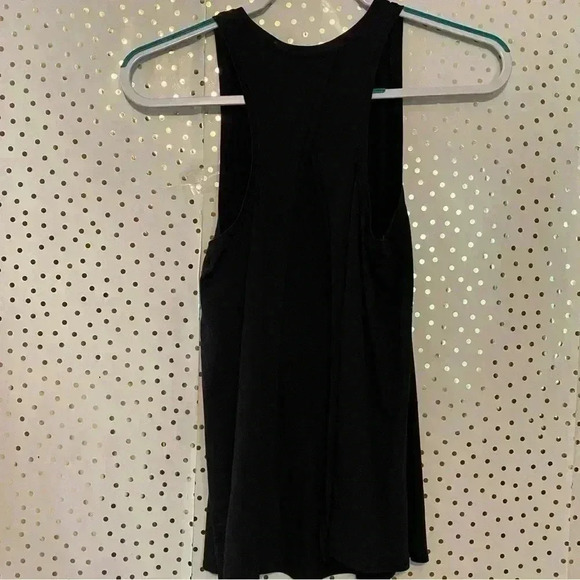 Lululemon Black Tank Open Back - Picture 5 of 6